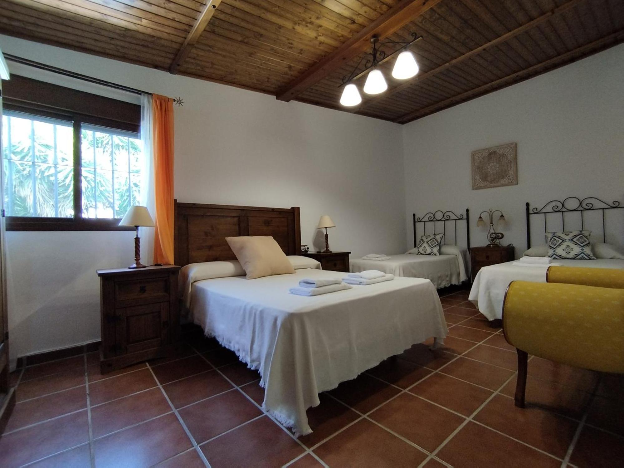 Vivienda Rural Los Madronos Malcocinado  Exterior foto